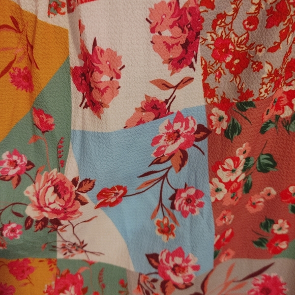 Umgee Floral Small Dress, NWT - Picture 9 of 10